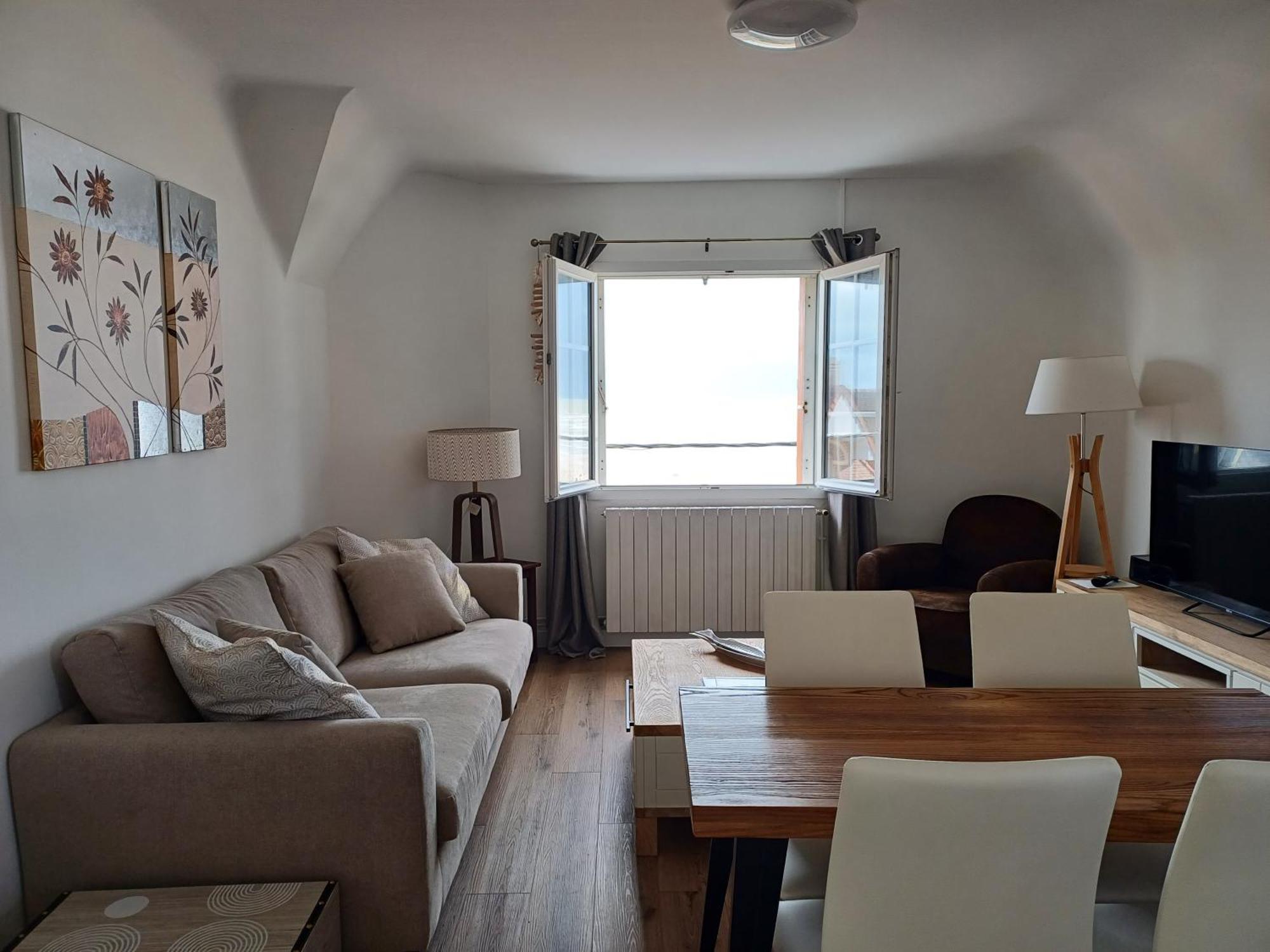 Au Gre Des Marees 2 Appartement Face A La Mer 2Eme Etage Ault Exterior photo